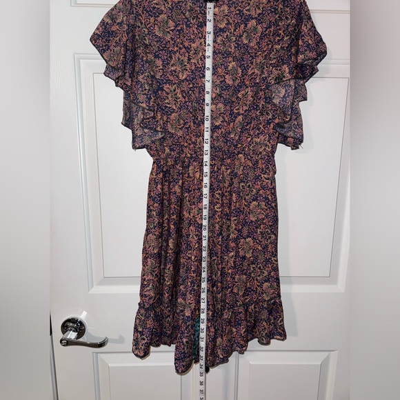 Chic Floral Ruffle Mini Dress - Picture 6 of 8